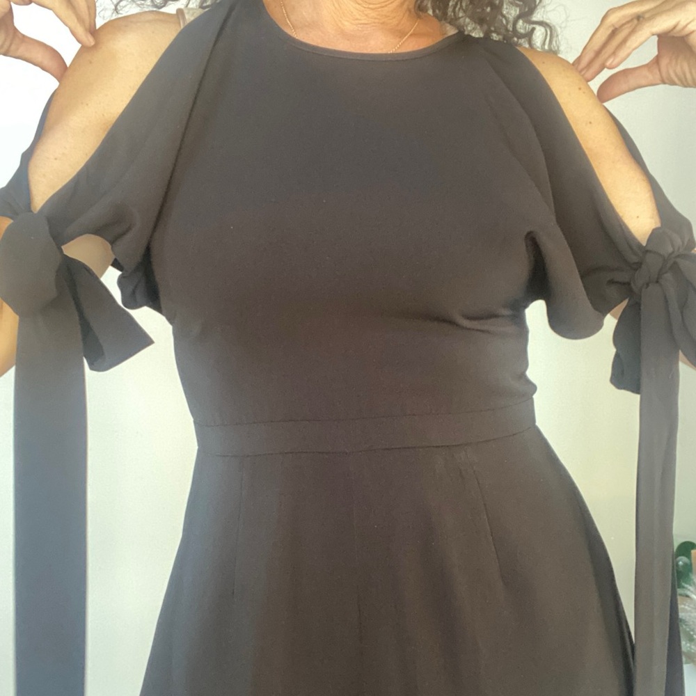 Keepsake The Label Two Minds Cold Shoulder Blck Playsuit Romper sz Medium - Picture 7 of 16
